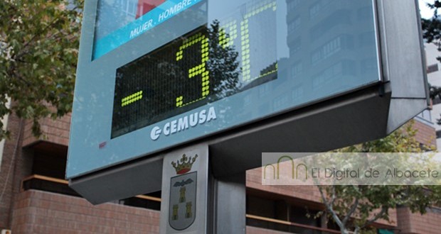 Un albaceteño sale en pelotas a la calle para demostrar que hace un frío de cojones