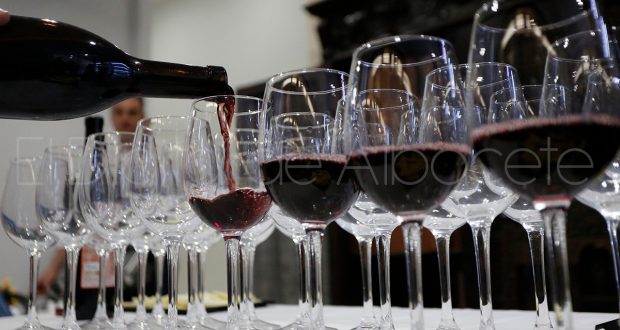 CATA_VINOS_Y_QUESO_FELIX_RAMIRO_NOTICIA_ALBACETE 14