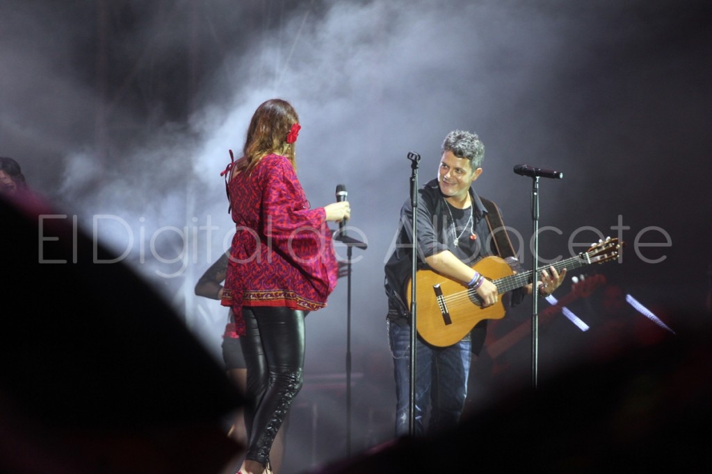Concierto Quijote_Alejandro Sanz, Pablo Alborán y María Rozalén_2015_noticias_albacete (39)