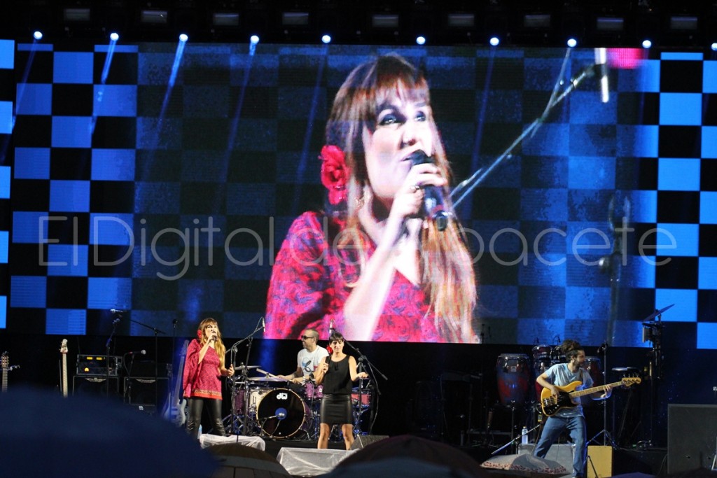 Concierto Quijote_Alejandro Sanz, Pablo Alborán y María Rozalén_2015_noticias_albacete (7)