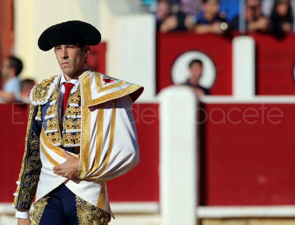 El Juli Lopez Simon y Garrido Feria Albacete 2015 toros 13