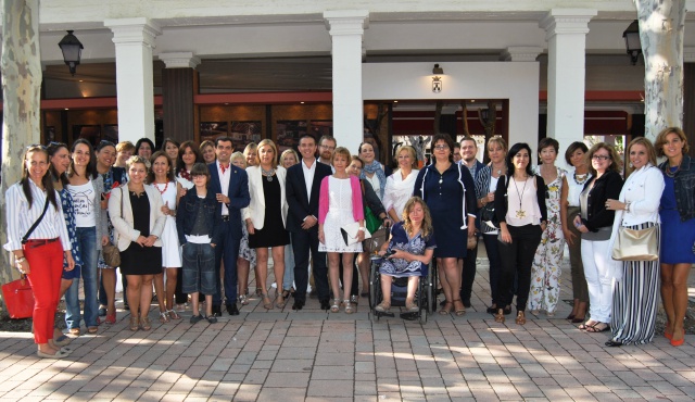 Foto familia. Desayuno AMEPAP.9-9-15