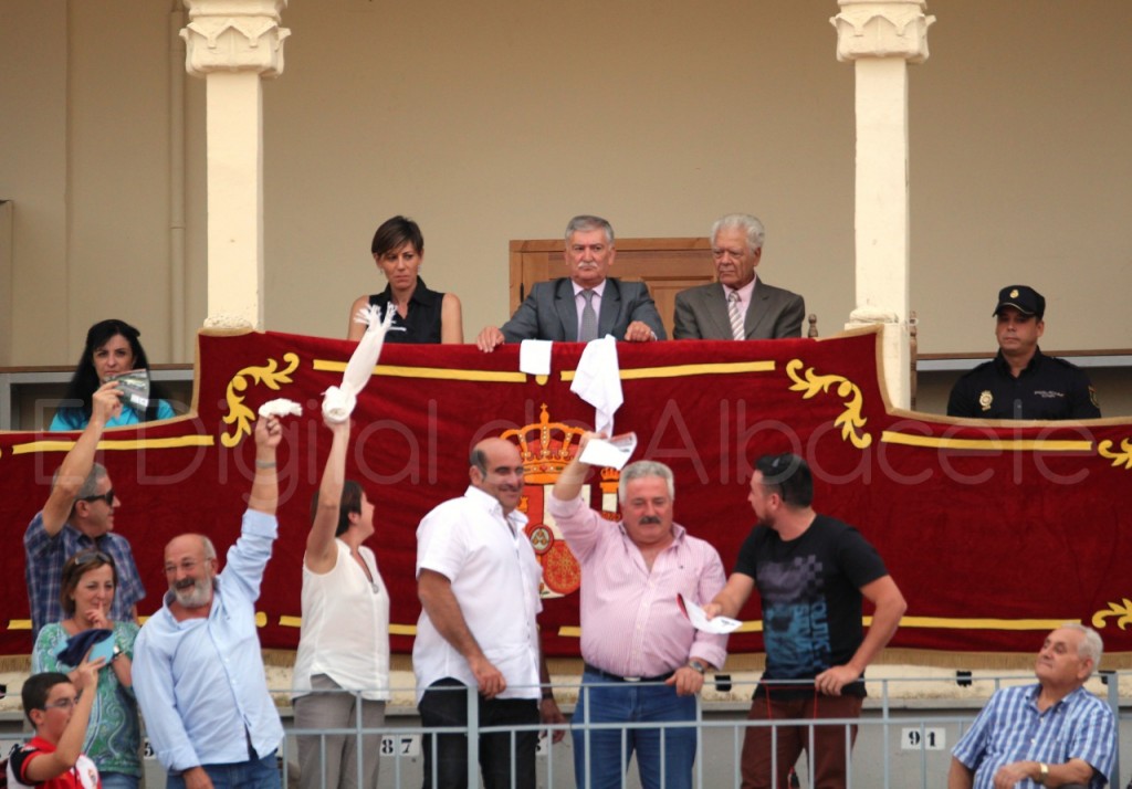 urdiales alamo y Garrido Feria Albacete 2015 toros 64