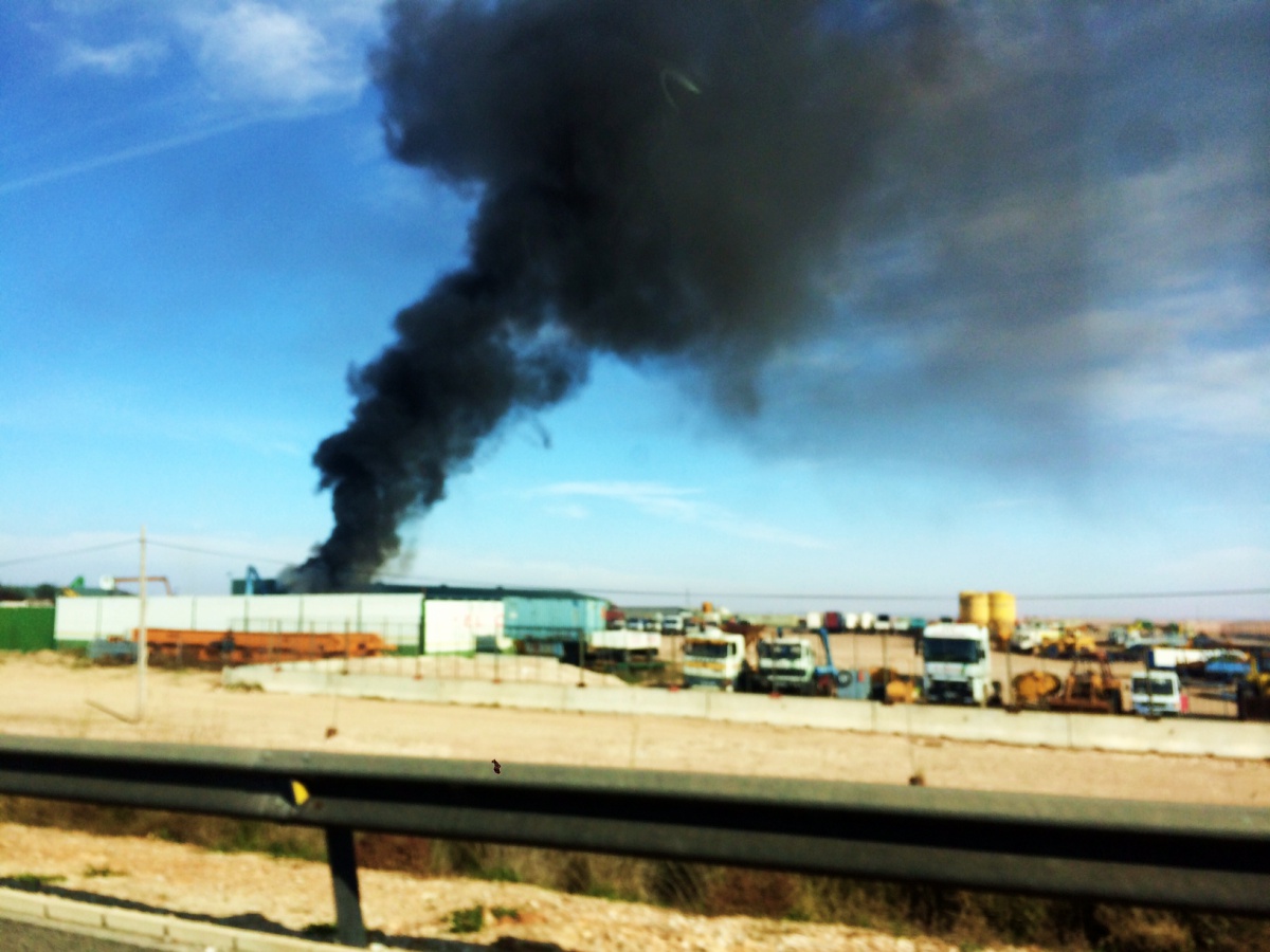 Incendio en una chatarrería de Albacete