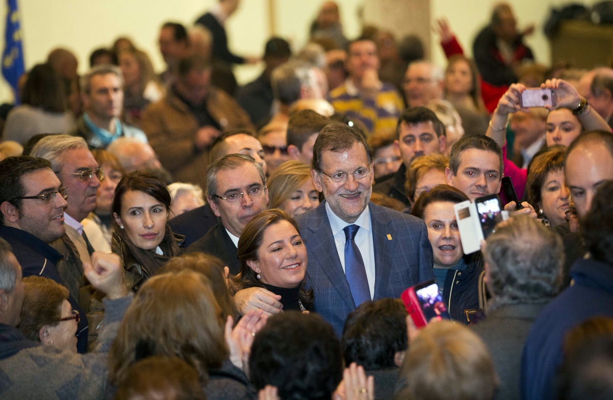 El presidente del Gobierno, Mariano Rajoy, en su visita a La Roda (Albacete)