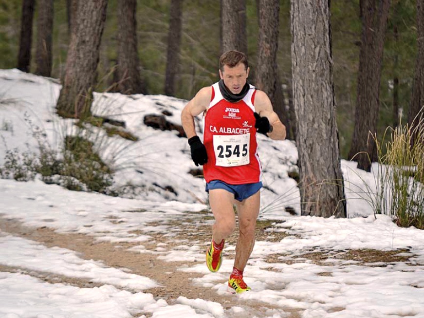 El atleta Pedro Amores durante la carrera de Riópar (Albacete) de 2013