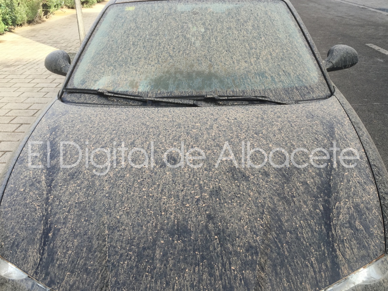 coche barro sahara 2