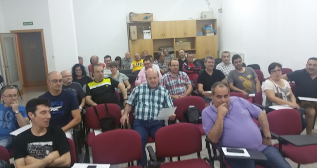Preacuerdo en el convenio estatal del calzado, que afecta a cerca de 3. 000 trabajadores en almansa