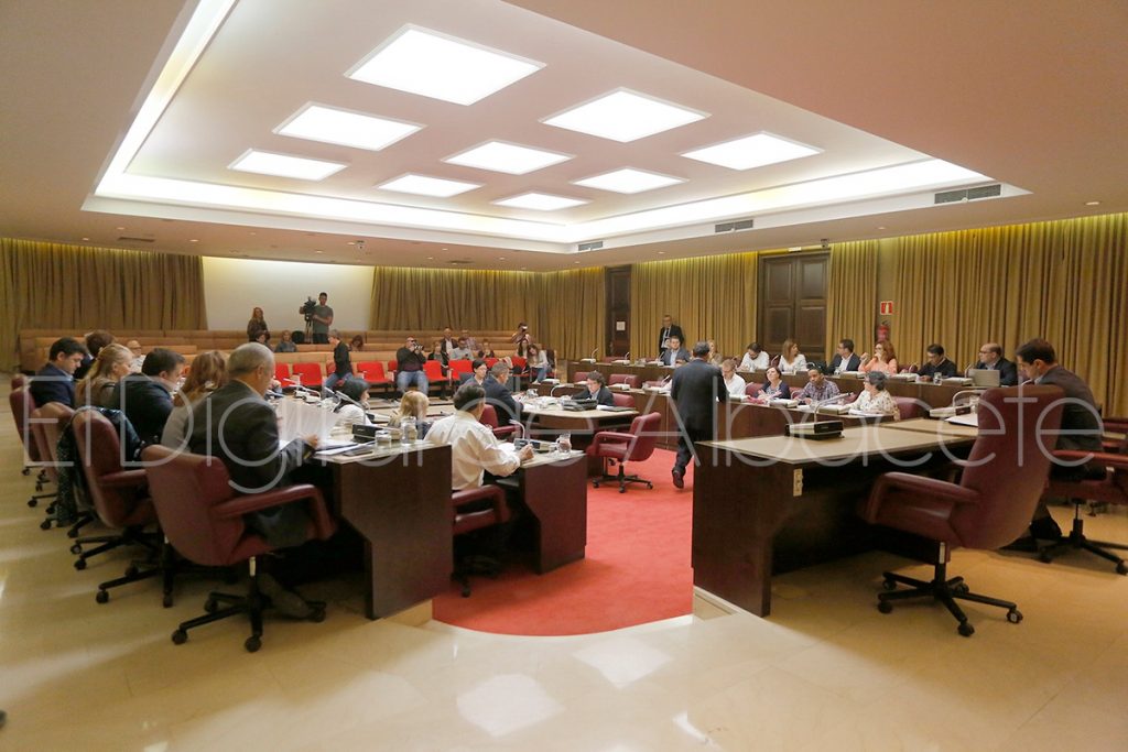 pleno_ayuntamiento_septiembre_noticia_albacete-06