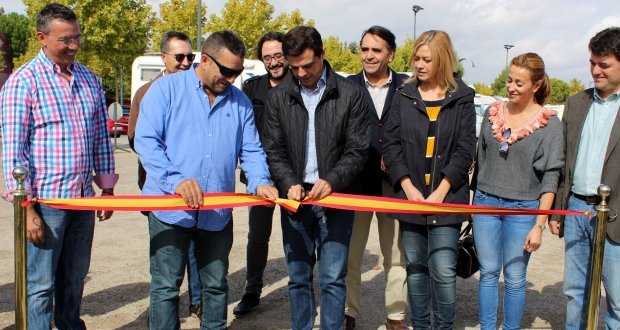 foto-inauguracion-nueva-area-de-servicios-para-autocaravanas-de-albacete-2