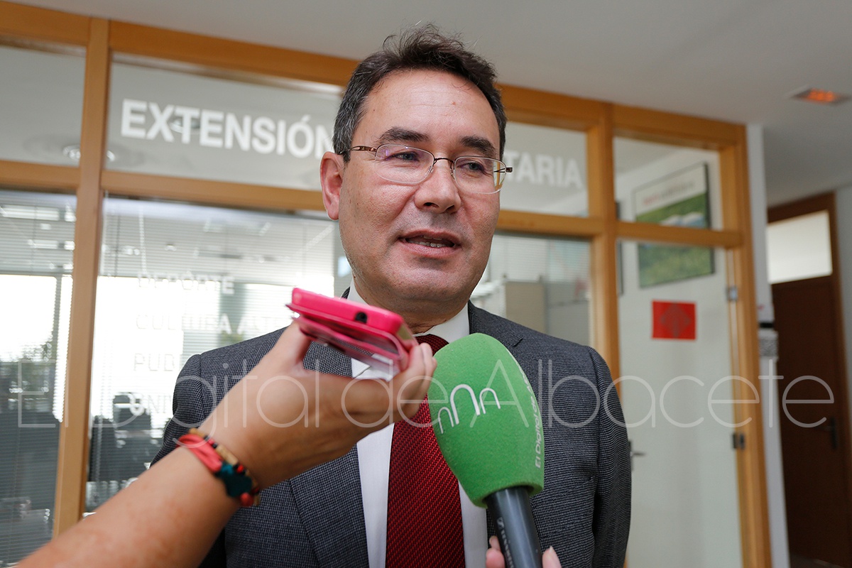 graduacion_escuela_tecnica_superior_noticia_albacete-01
