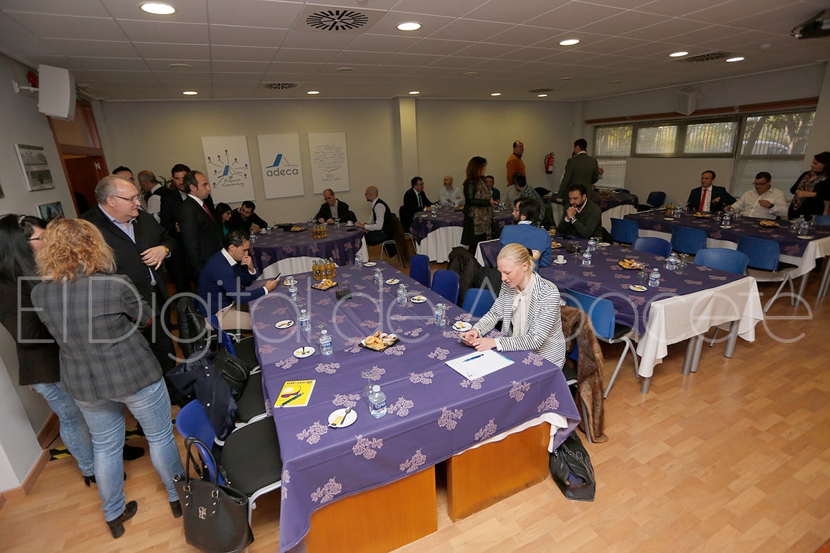 ii_desayunos_empresariales_noticia_albacete-07