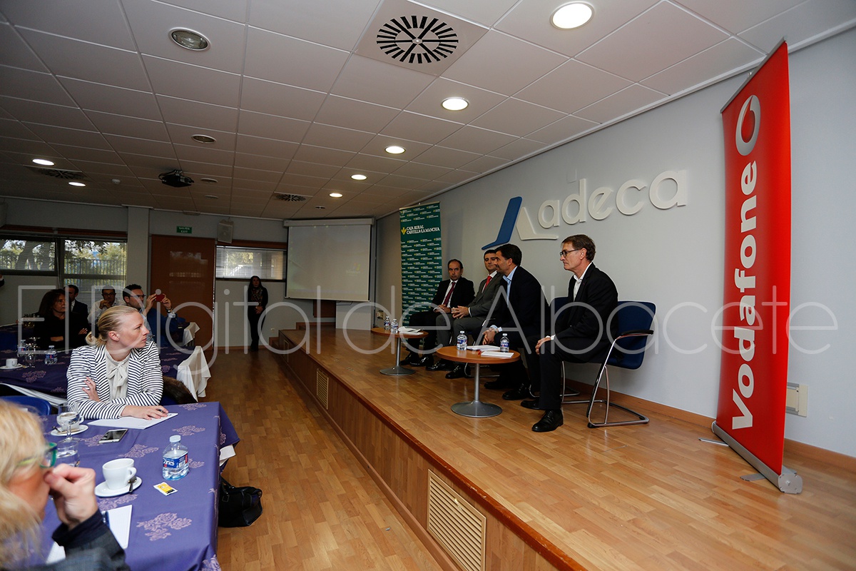 ii_desayunos_empresariales_noticia_albacete-12