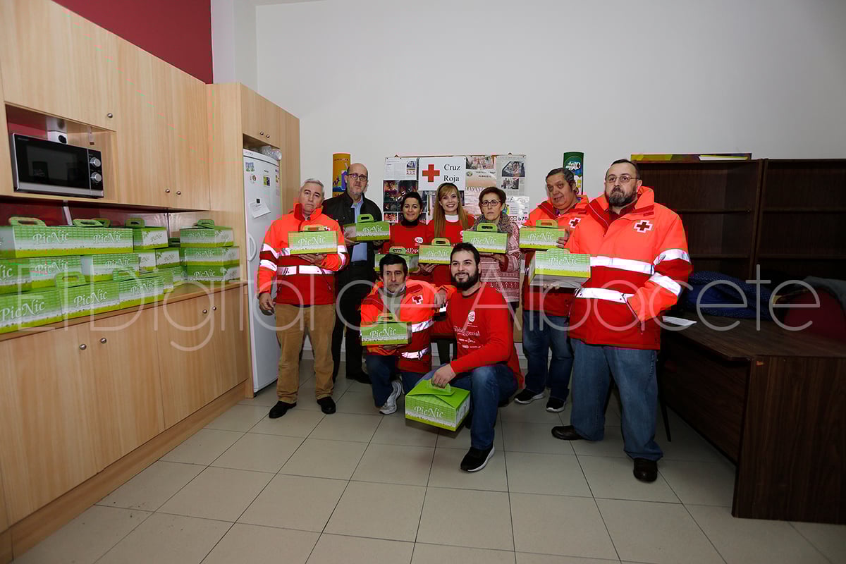 menu_especial_navidad_cruz_roja_noticia_albacete_-5