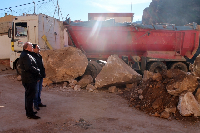 visita-ruiz-santos-desprendimiento-en-ayna2