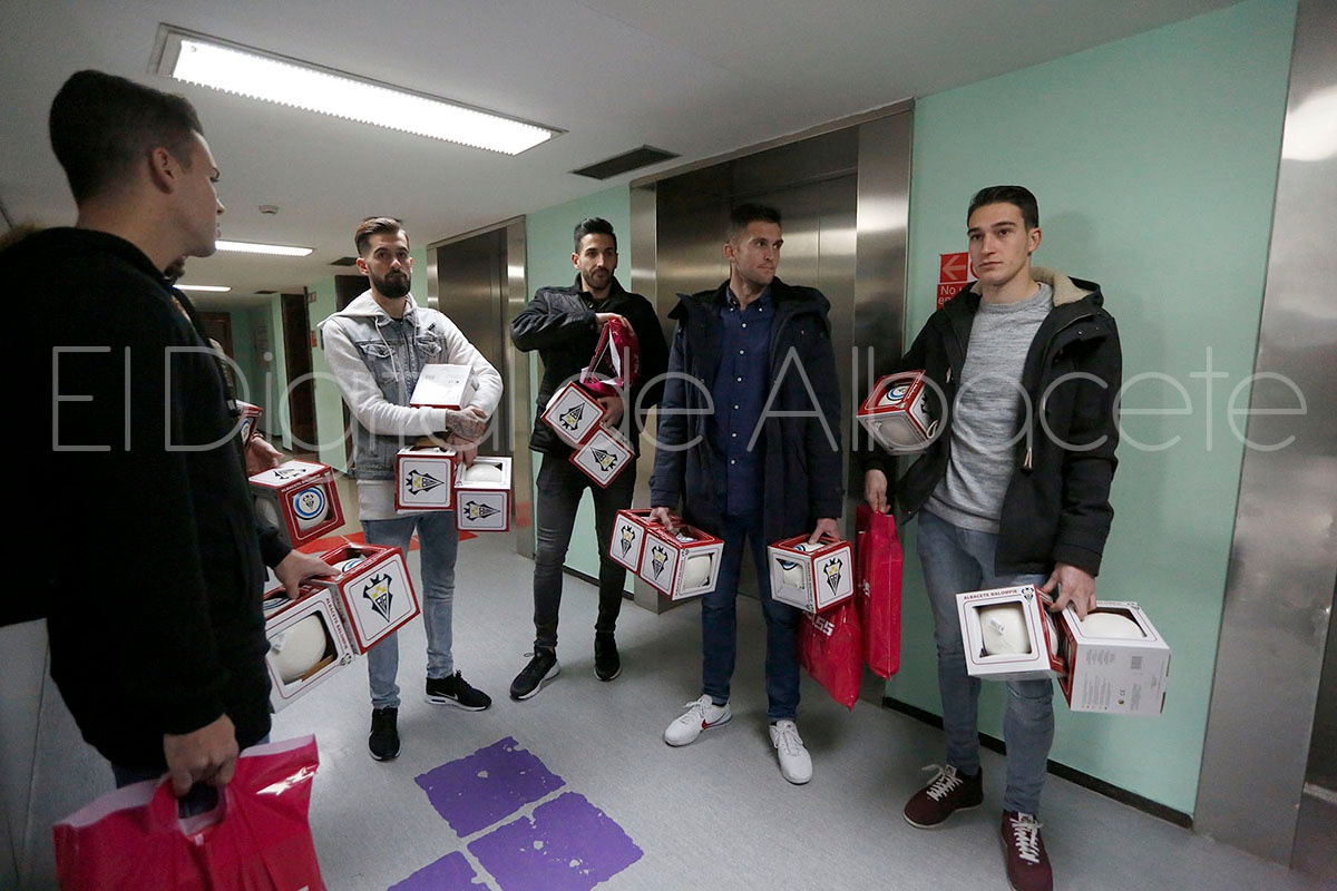 jugadores_albacete_balompie_hospital_noticia_albacete-04