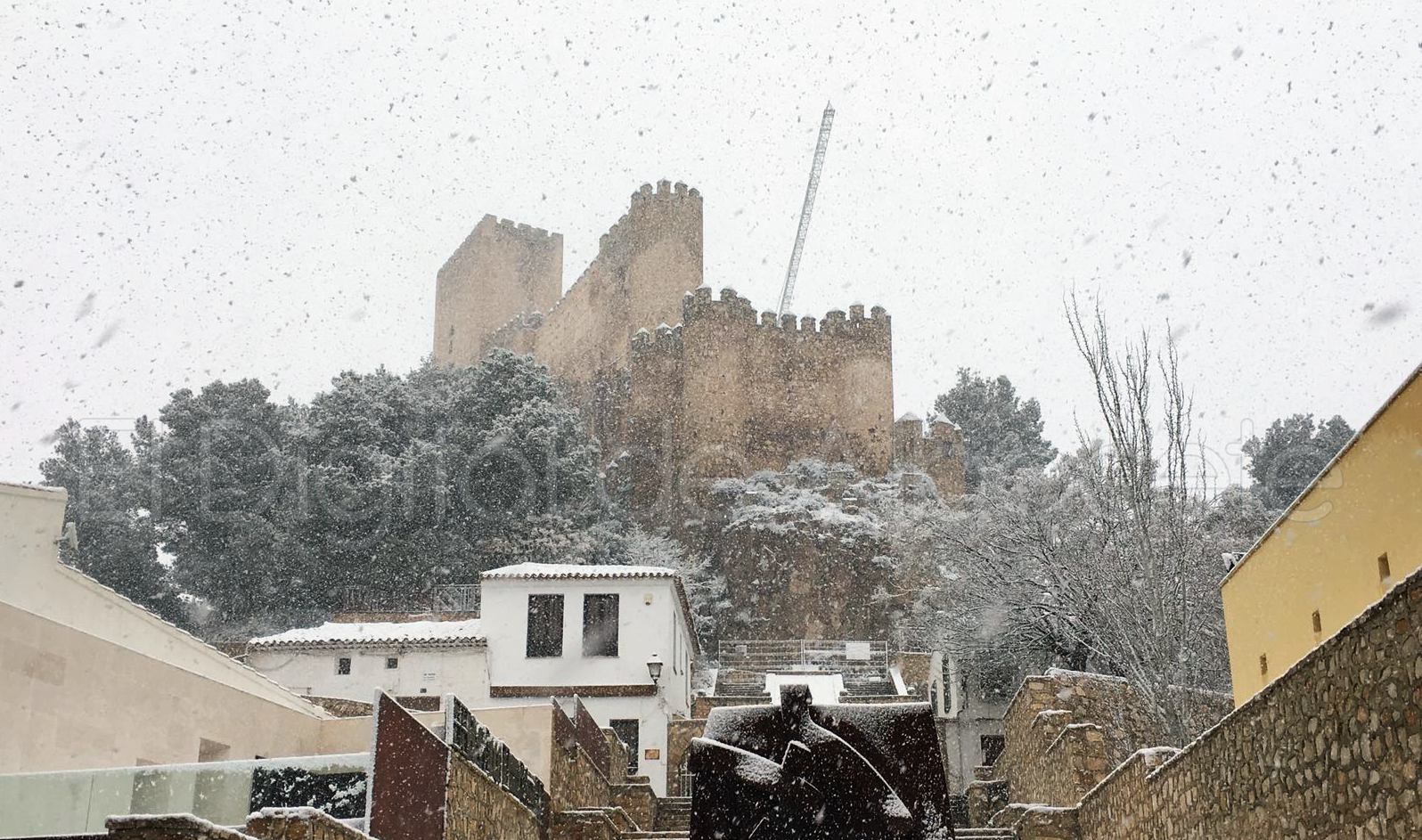 castillo-almansa-nieve-1