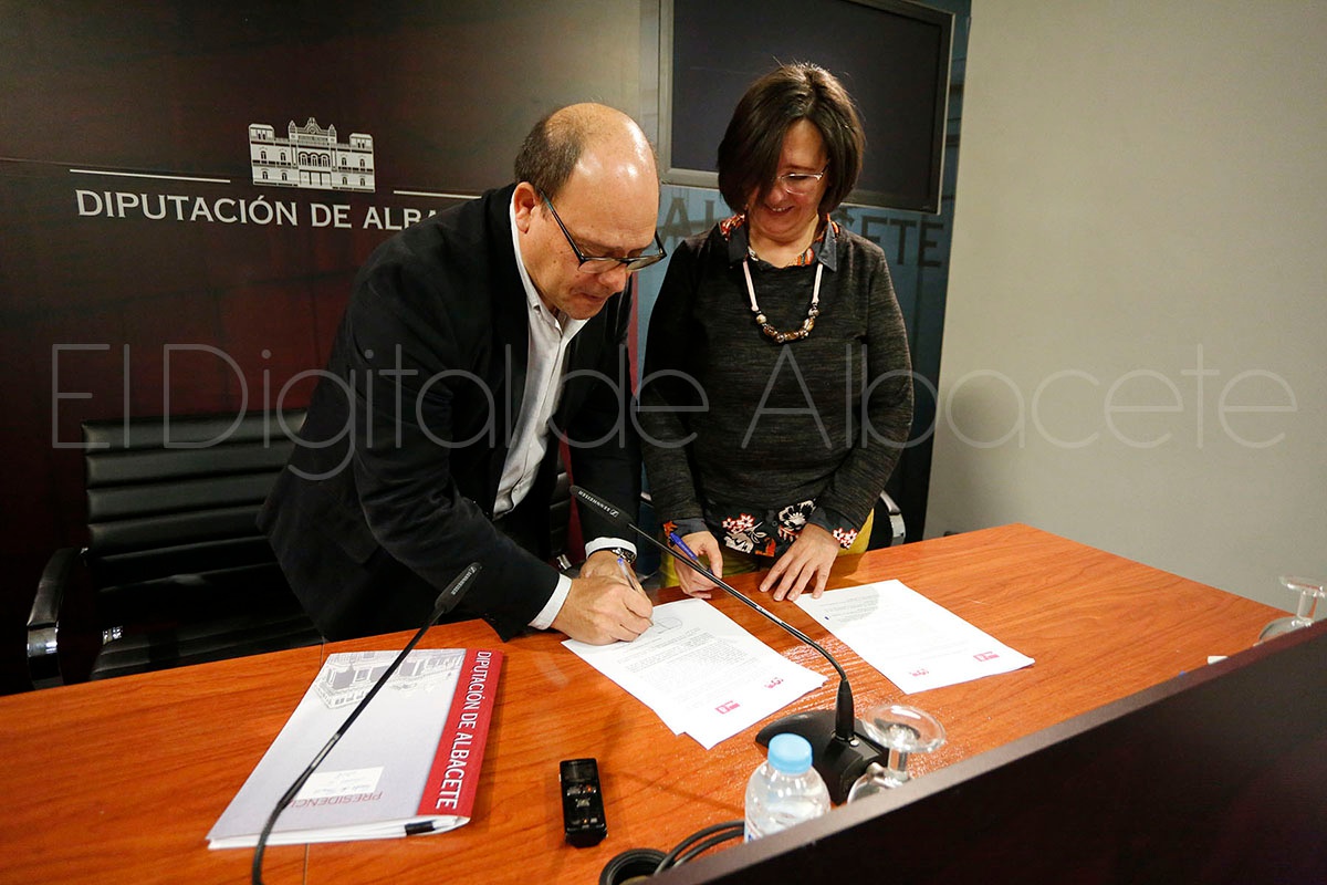 acuerdo_ganemos_izquierda_unida_noticia_albacete-07