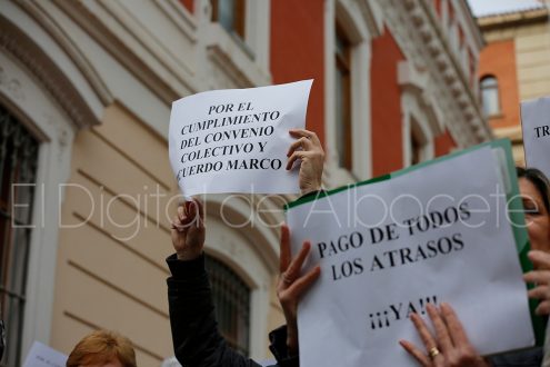 manifestacion_residencia_san_vicente_paul_noticia_albacete-19