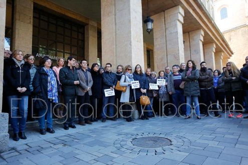 minuto_silencio_violencia_genero_noticia_albacete-10