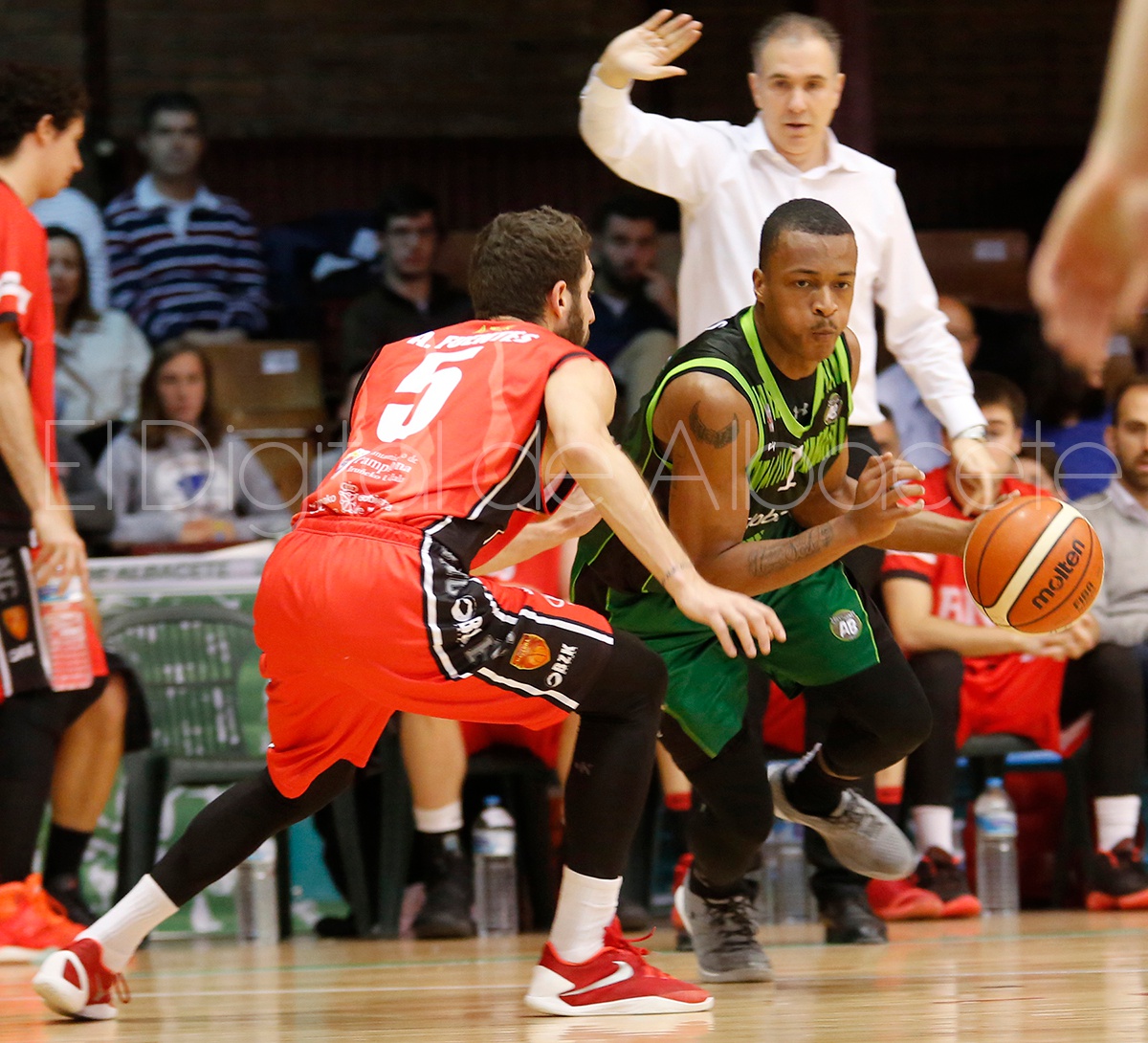 ALBACATE_BASKET_VS_BASKET_NAVARRA_NOTICIA_ALBACETE 26