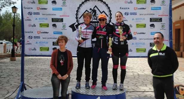 PODIUM FEMENINO GENERAL VILLAMALEA