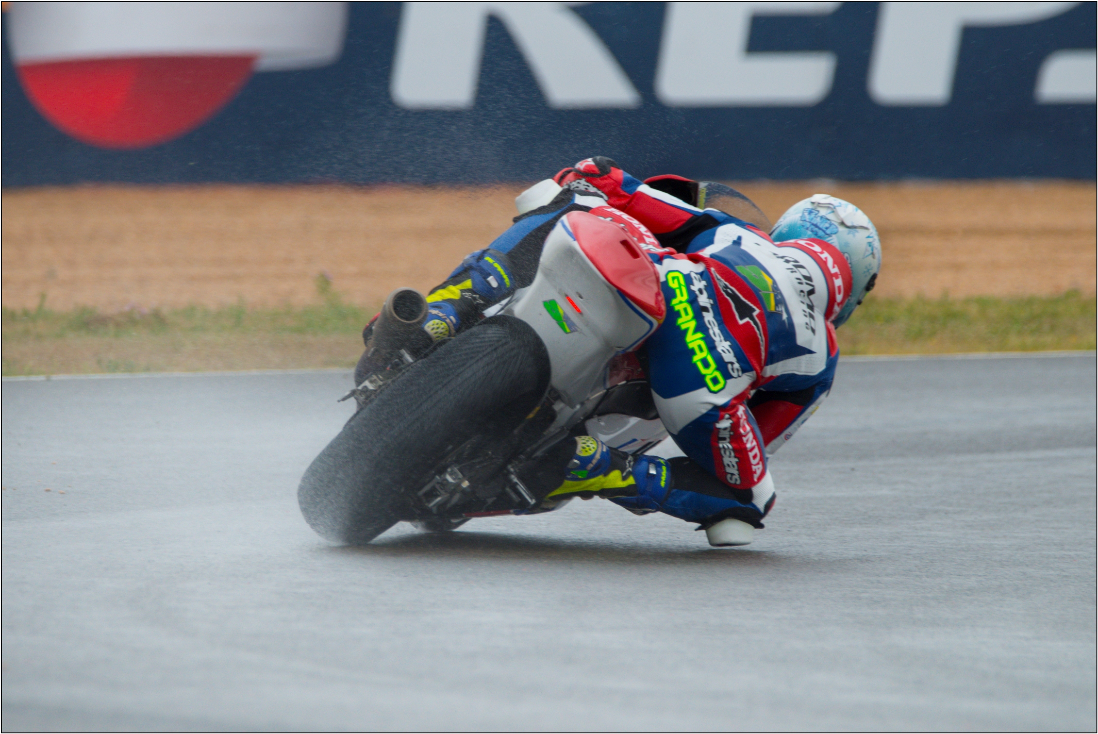 005 en curva PHOTOMANOLO