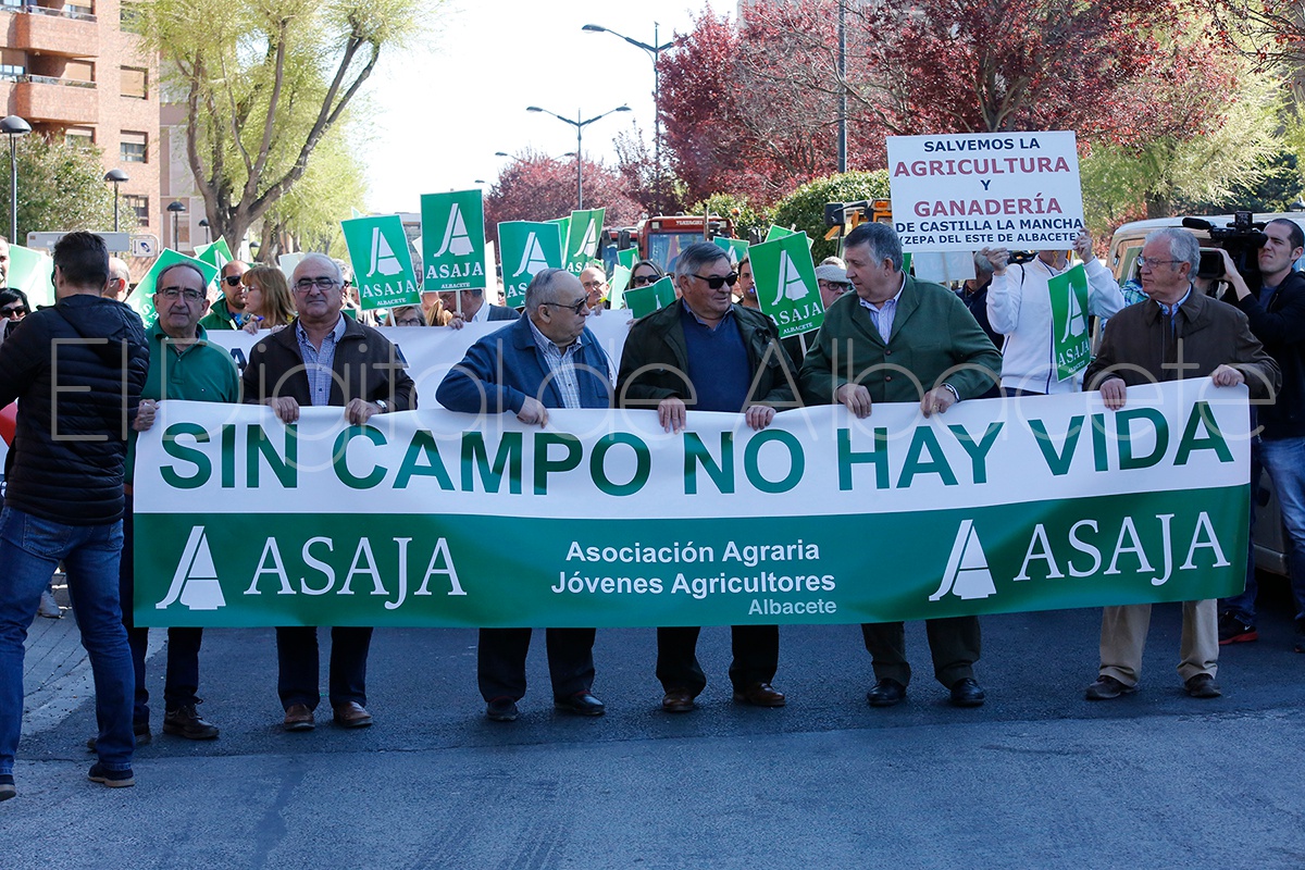 MANIFESTACION_ASAJA_TRACTORES_NOTICIA_ALBACETE 01