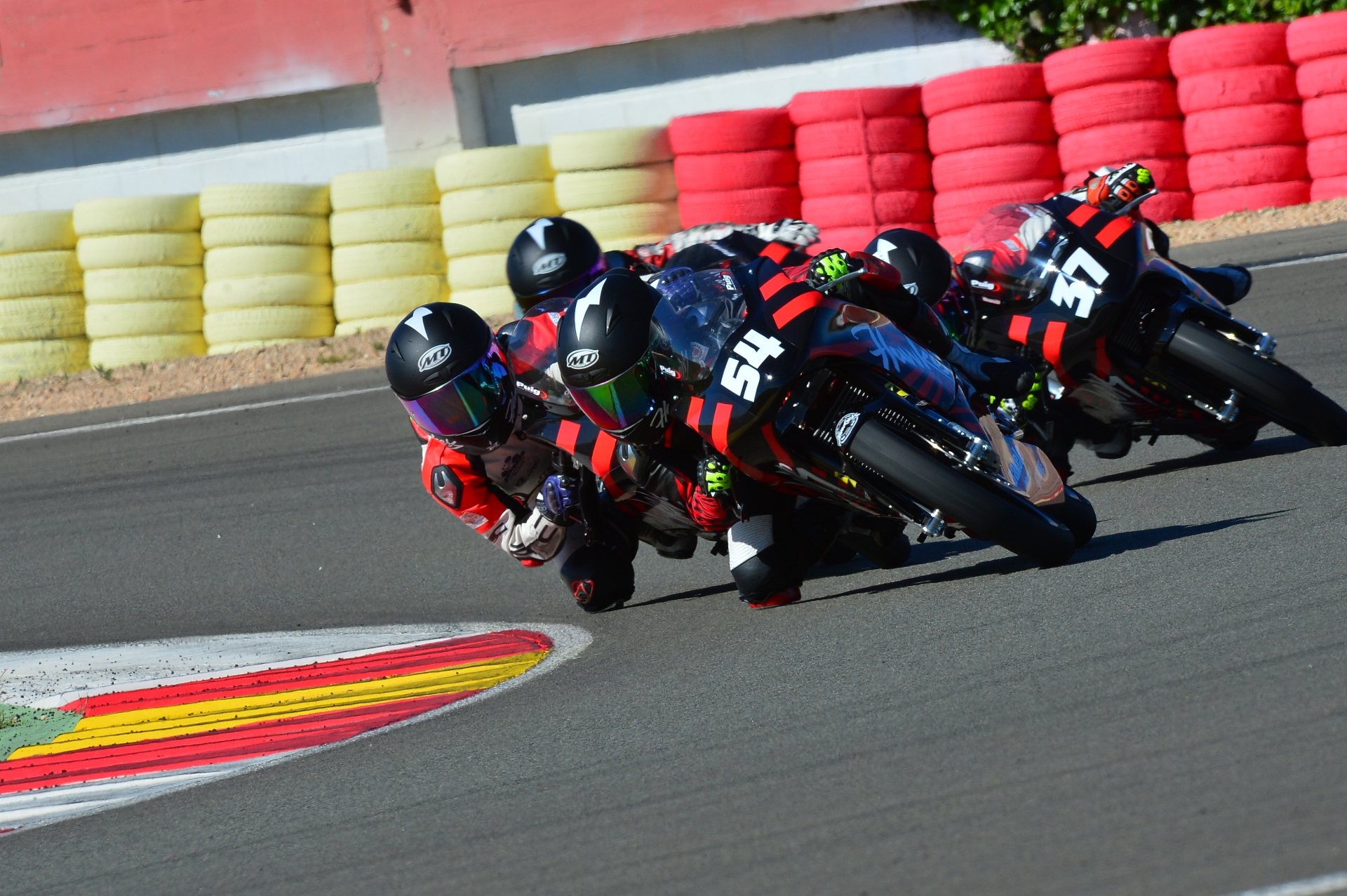 002 Hawkers en carrera F SOTOCA