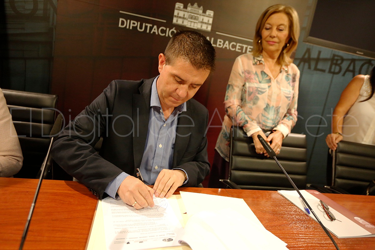 ACUERDO_CONSORCIO_SERVICIOS_SOCIALES_NOTICIAS_ALBACETE 04