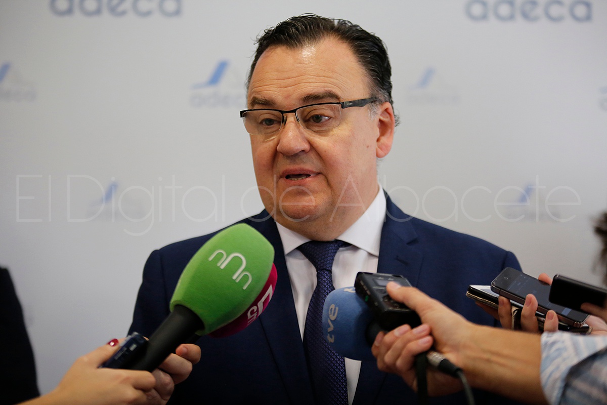 DESAYUNO_EMPRESARIAL_ADECA_NOTICIA_ALBACETE 01