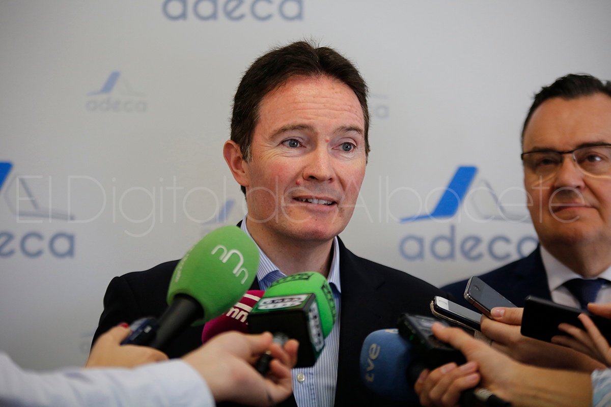 DESAYUNO_EMPRESARIAL_ADECA_NOTICIA_ALBACETE 03