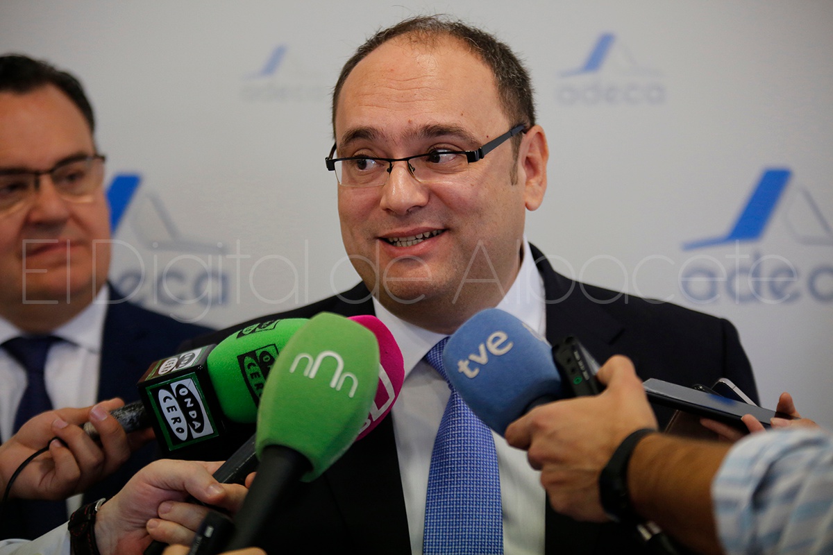 DESAYUNO_EMPRESARIAL_ADECA_NOTICIA_ALBACETE 05