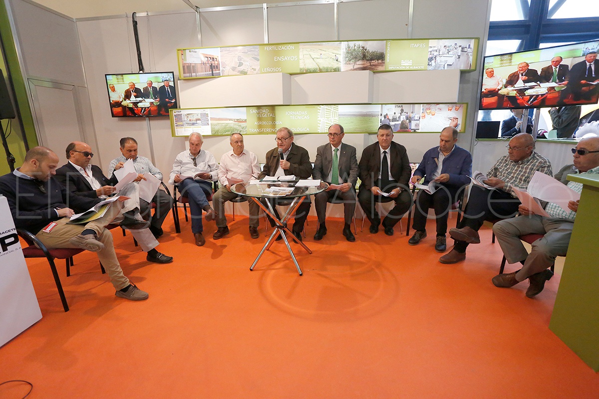 FERIA_EXPOVICAMAN_MESA_CEREAL_NOTICIA_ALBACETE 52