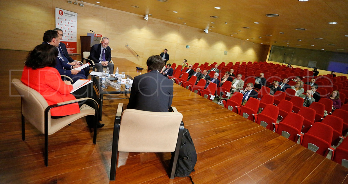 III_JORNADAS_ECONOMISTAS_NOTICIA_ALBACETE 45