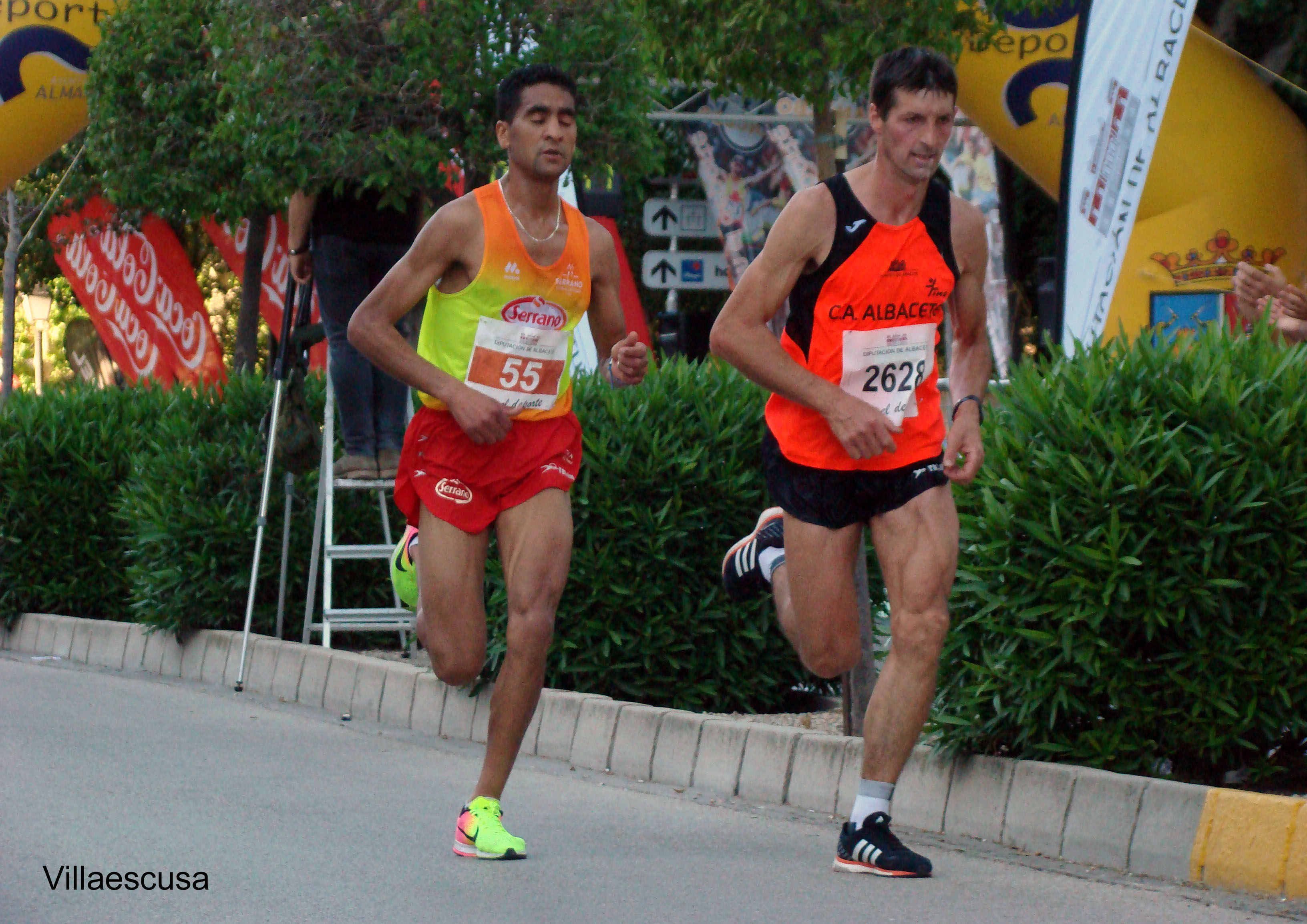 zz 02 MICO Y OUMELAL EN LA PRIMERA VUELTA