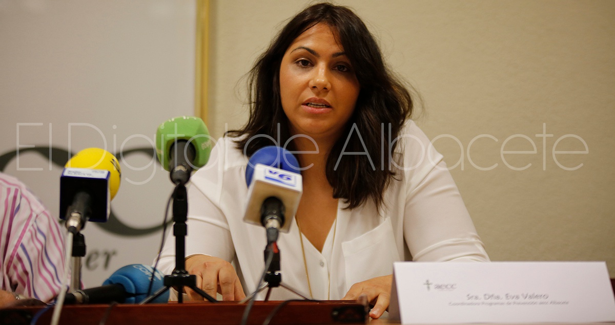 AECC_ENTREGA_PREMIOS_EDUCAR_PARA_SALUD_NOTICIA_ALBACETE 04