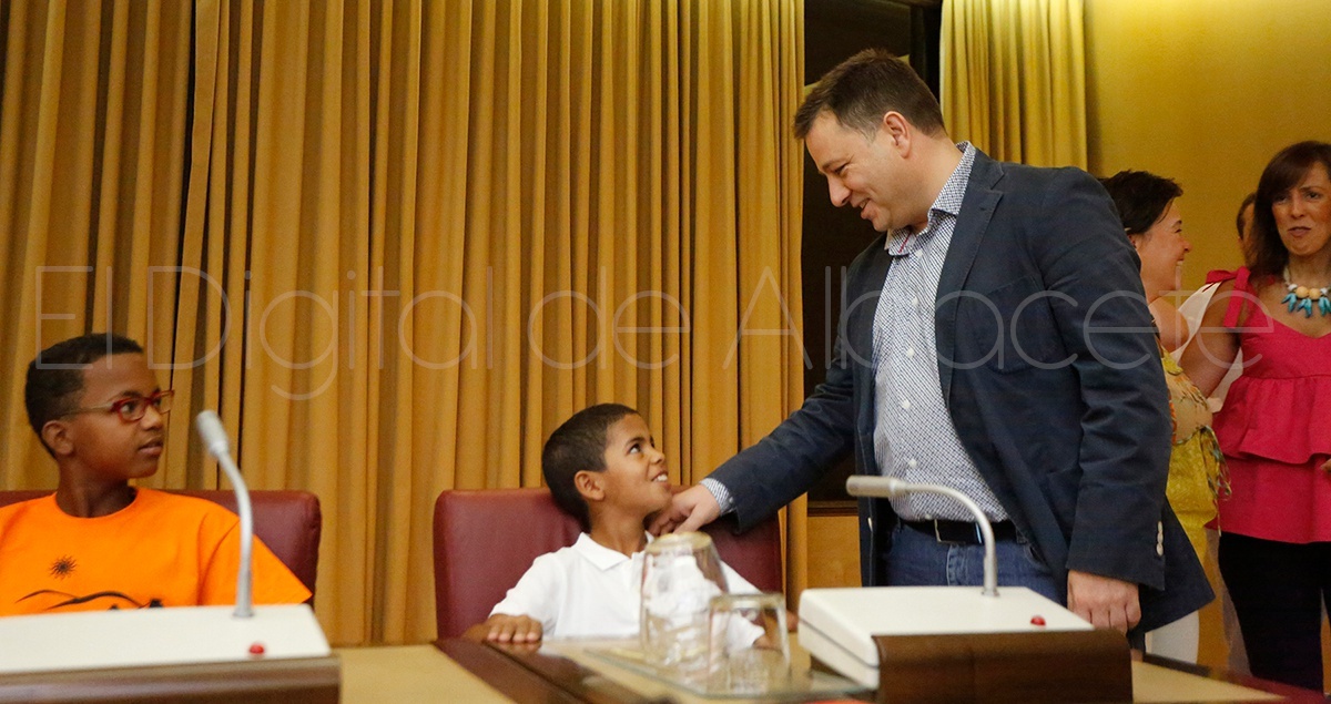 NIÑOS_SAHARAUIS_AYUNTAMIENTO_NOTICIA_ALBACETE 27