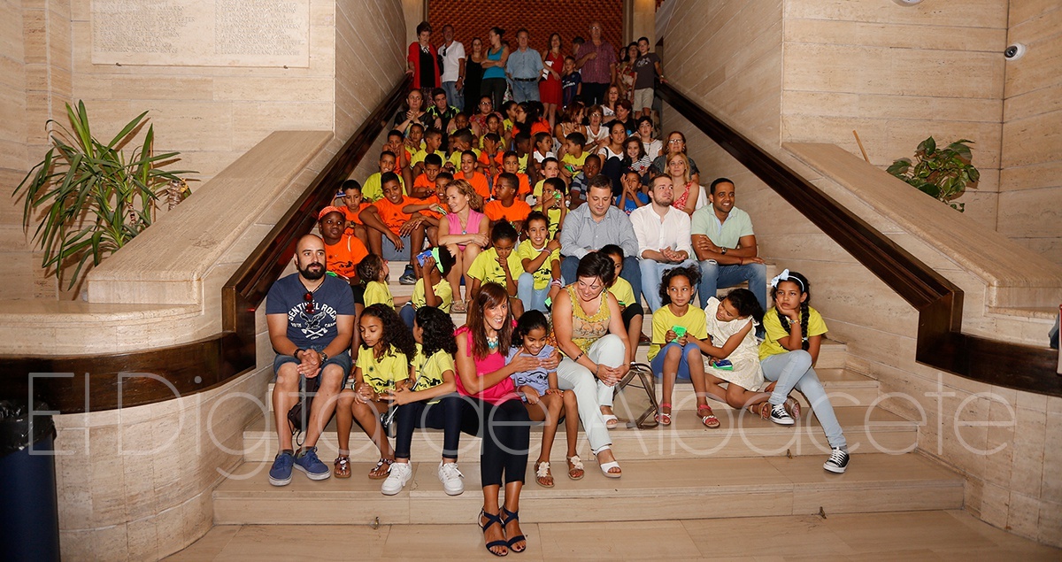 NIÑOS_SAHARAUIS_AYUNTAMIENTO_NOTICIA_ALBACETE 72