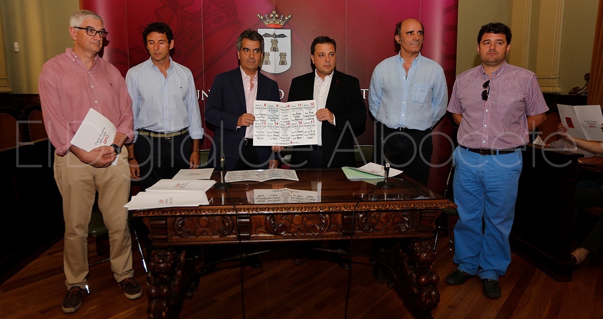 PRESENTACION_CARTELES_FERIA_TAURINA_NOTICIA_ALBACETE 04