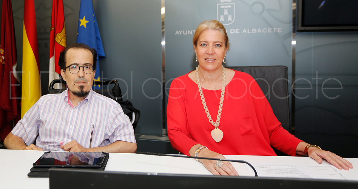 RUEDA_PRENSA_LLANOS_NAVARRO_Y_FEDERICO_POZUELO_NOTICIA_ALBACETE 01