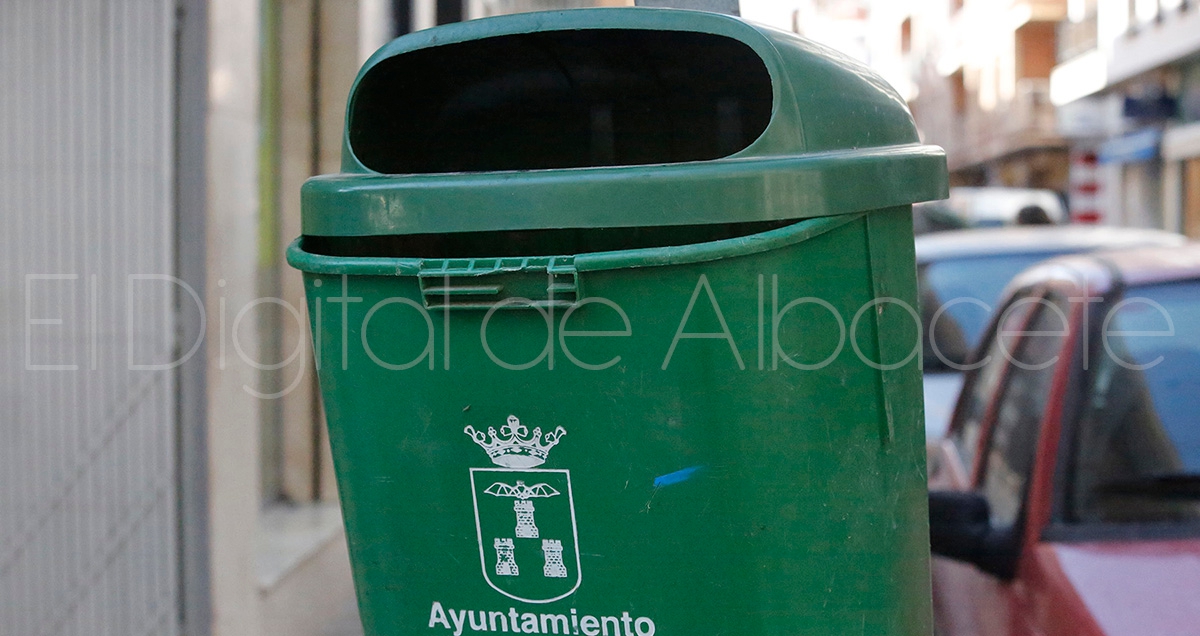 Papelera en Albacete