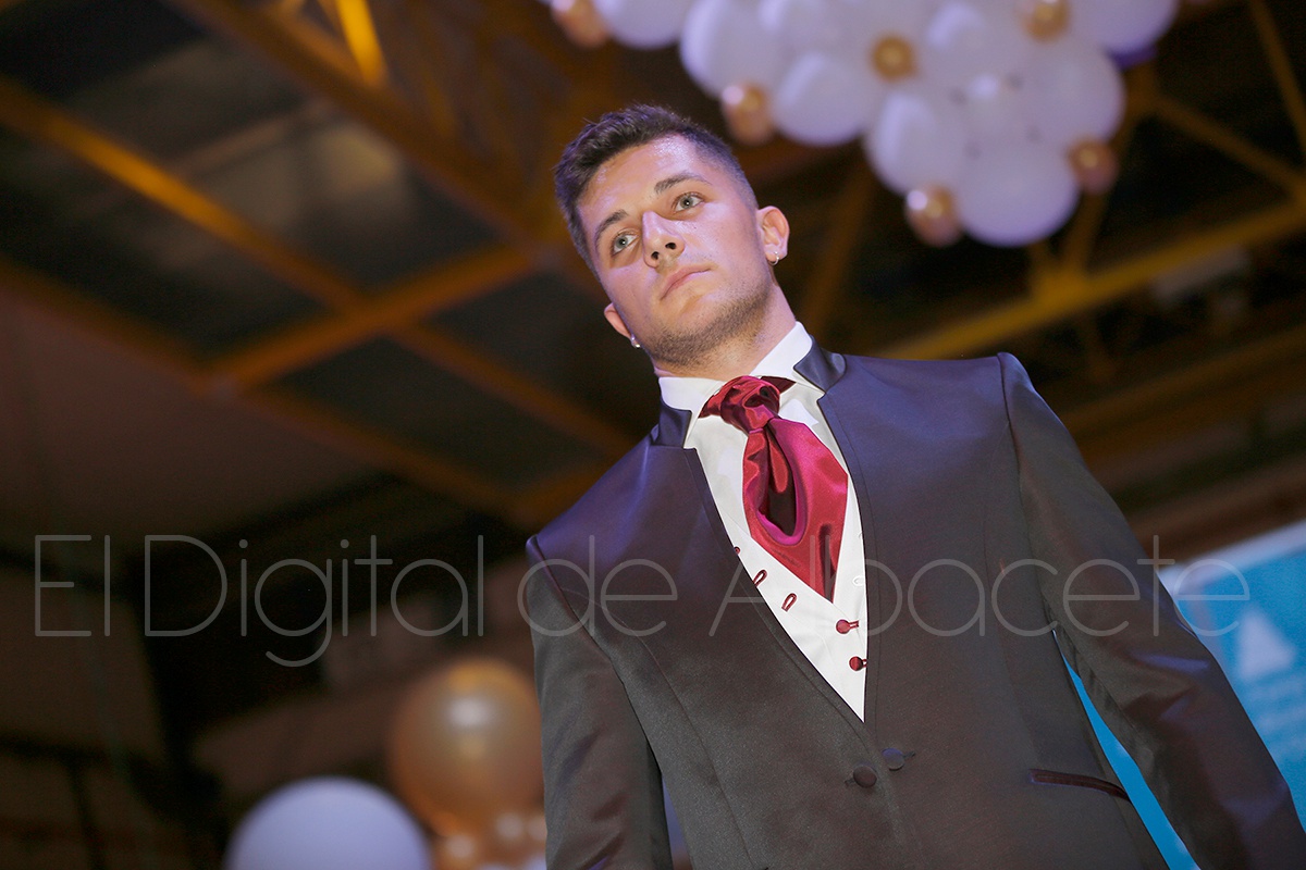 Trajes sales felix ramiro