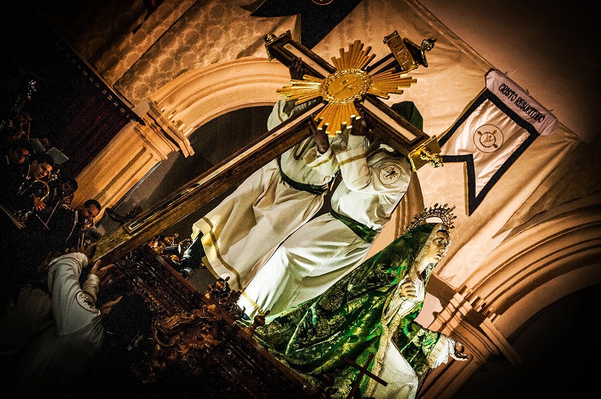 TAMBOR CON LA CARA DE CRISTO DURANTE LA PROCESIÓN DE SEMANA SANTA EN CUENCA  ,ESPAÑA Stock Photo