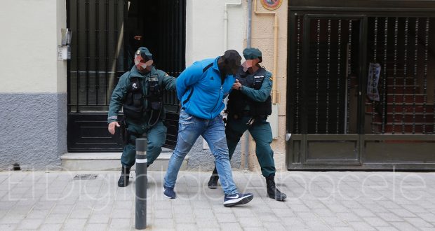 ...y empieza a buscar pareja sin ninguna restricción.