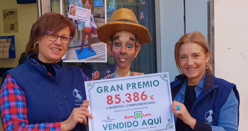 Repartieron más de 85. 000 euros en albacete unas horas antes de acabar el año