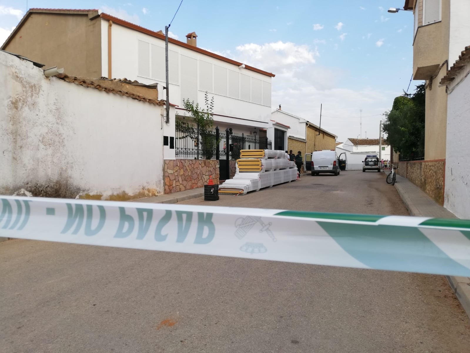 Conmoción en Casas de Benitez tras el parricidio y ...