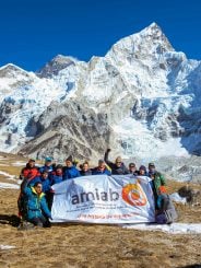 El Gobierno regional patrocina el documental sobre la expedición invernal al Everest que AMIAB organizó en enero con personas con discapacidad