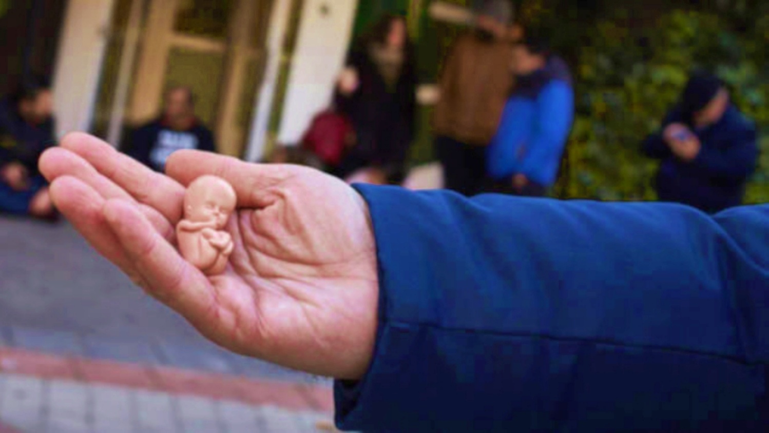 La Policía Nacional garantizará que las mujeres que quieran abortar en