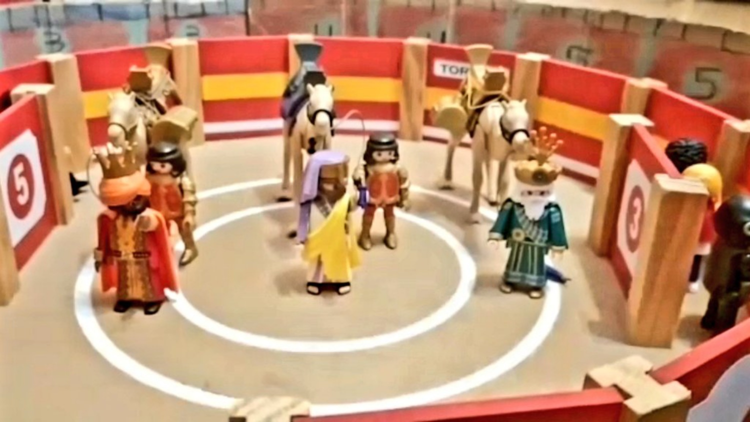 Un niño Albacete recrea con Playmobil la tradicional Cabalgata de Reyes - El Digital de